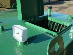 Clean Oil Tank fitted hand pump 